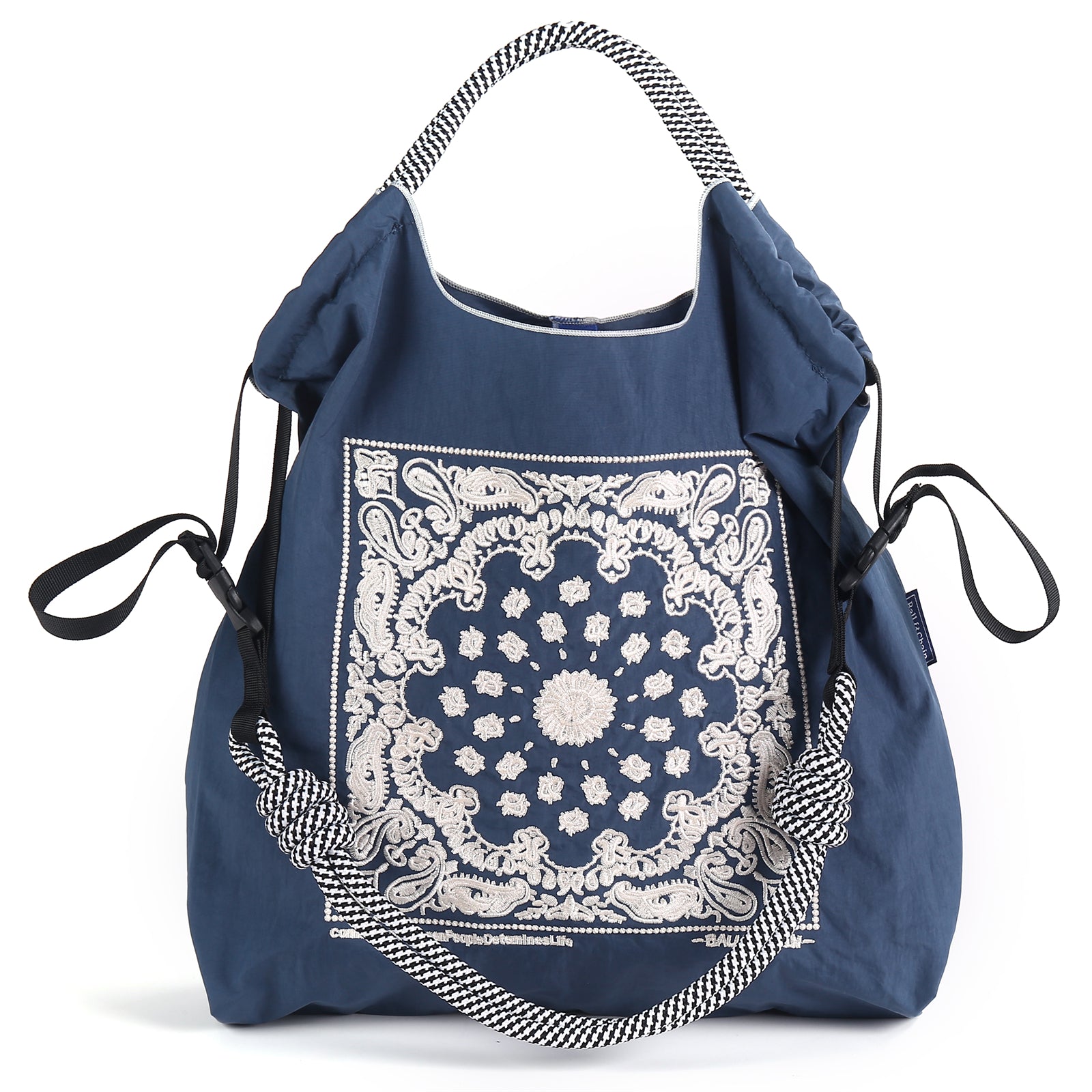 Ball&Chain Lady Tote bag, a lamb embroidered nylon bag, is the perfect companion for shopping and travel(L)